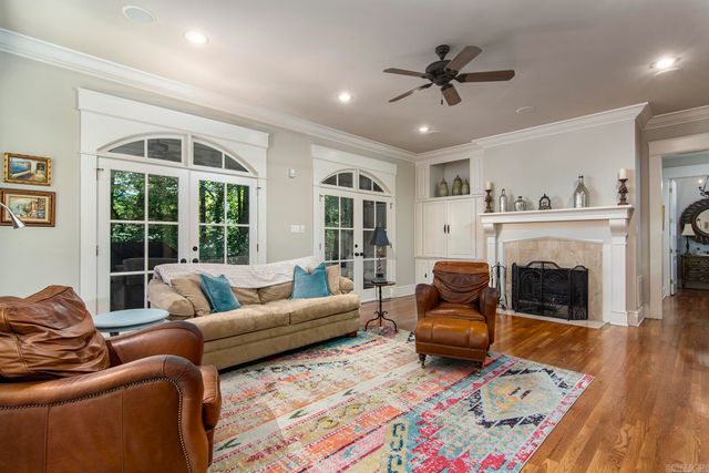 60 Sologne Cir, Little Rock, AR 72223