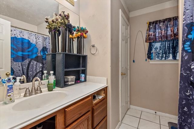 1002 Westwood North Drive, Magnolia, TX 77354