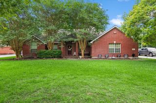 1002 Westwood North Drive, Magnolia, TX 77354