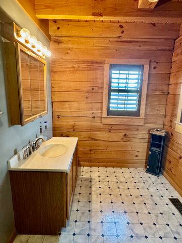 4150 Moorefield Road, Carlisle, KY 40311