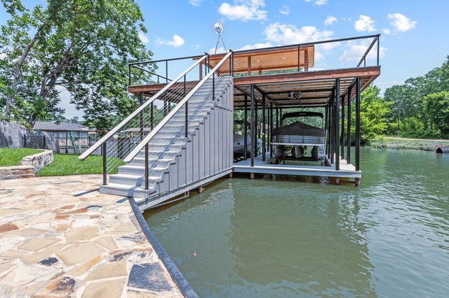 102 Anderson Lane, Mabank, TX 75156