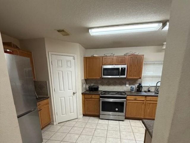 11810 Skydale Drive, Tomball, TX 77375