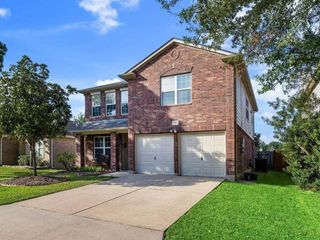 11810 Skydale Drive, Tomball, TX 77375
