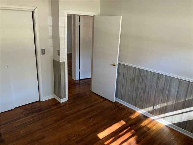 2120 W Wedington Drive, Fayetteville, AR 72701
