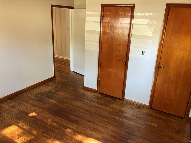 2120 W Wedington Drive, Fayetteville, AR 72701