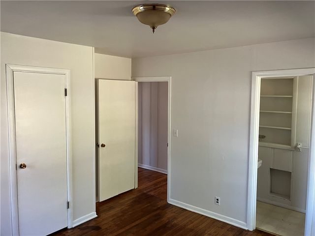 2120 W Wedington Drive, Fayetteville, AR 72701