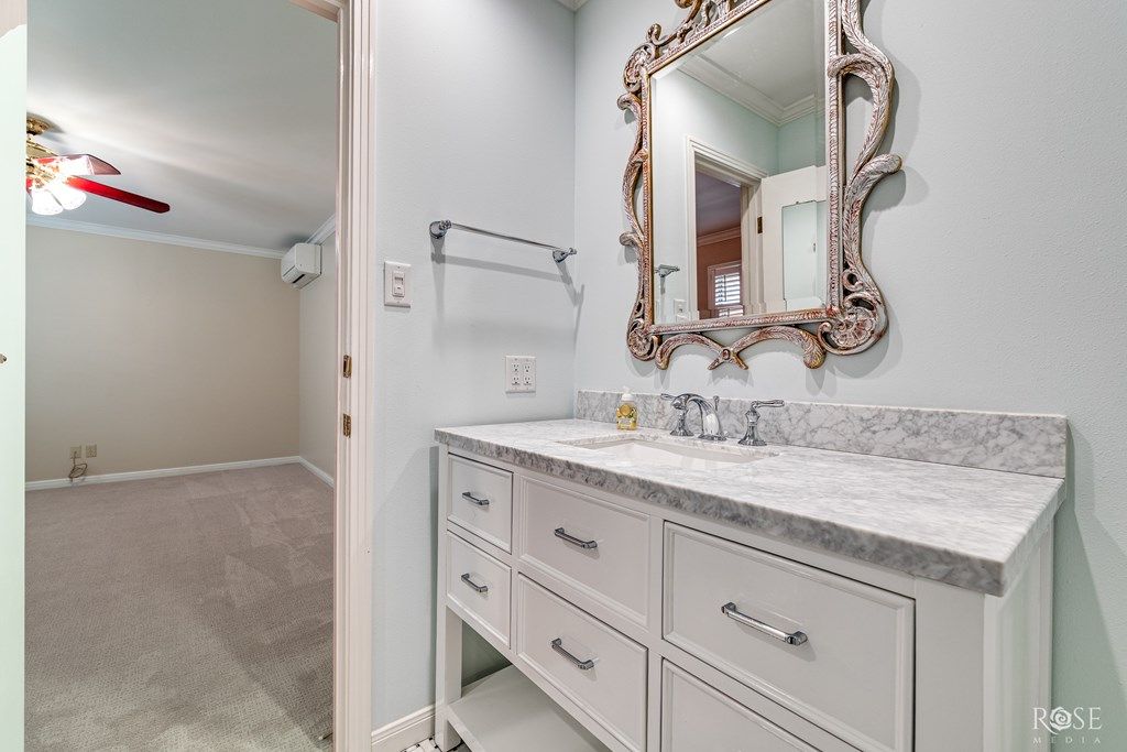 Image 37 of property listing at 2645 Vista Del Arroyo, San Angelo, TX 76904