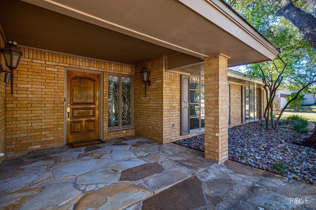 Image 7 of property listing at 2645 Vista Del Arroyo, San Angelo, TX 76904