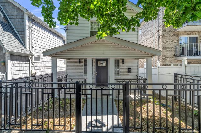 1014 Quincy Avenue, Bronx, NY 10465
