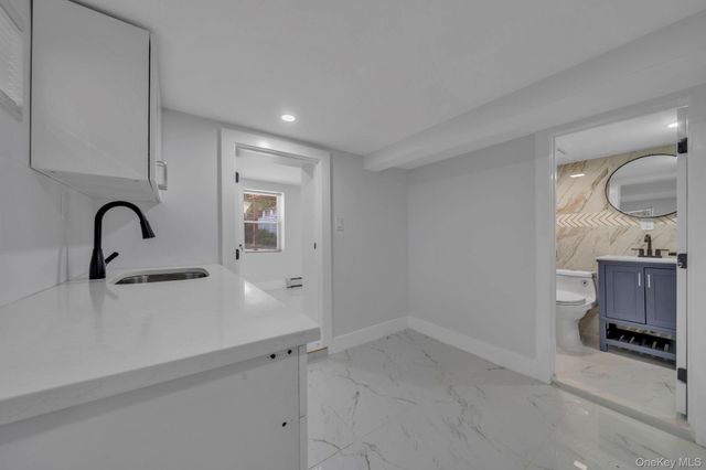 1014 Quincy Avenue, Bronx, NY 10465