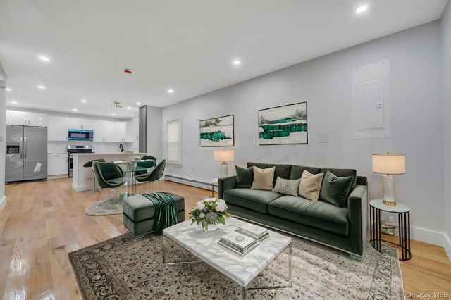 1014 Quincy Avenue, Bronx, NY 10465