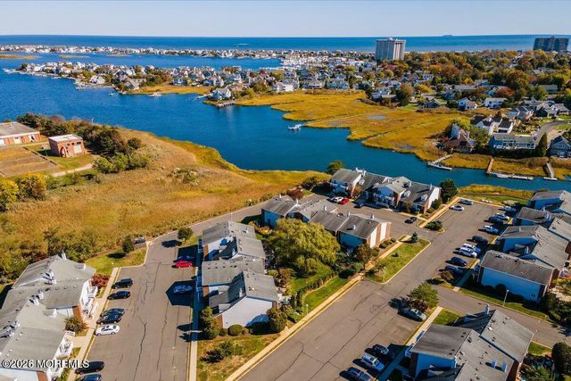 25 Meadow Avenue 46, Monmouth Beach, NJ 07750
