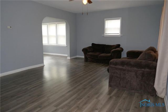 29658 Tracy Road, Walbridge, OH 43465