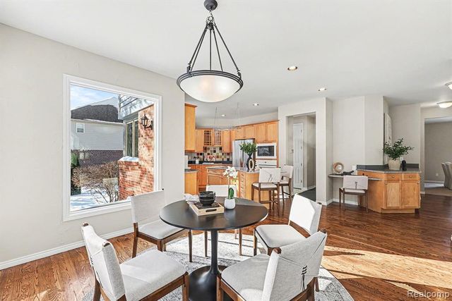 5641 Golf Pointe Drive, Clarkston, MI 48348