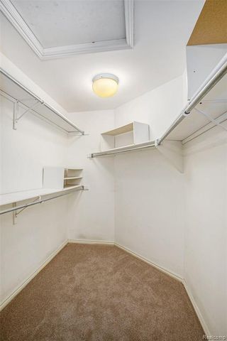 5641 Golf Pointe Drive, Clarkston, MI 48348