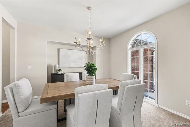 5641 Golf Pointe Drive, Clarkston, MI 48348