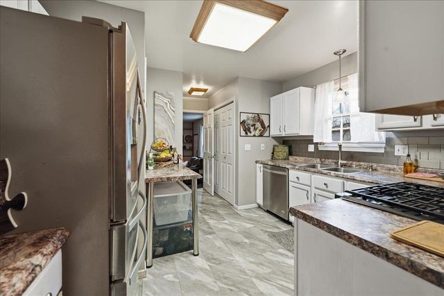 2258 Iris Street, Portage, IN 46368