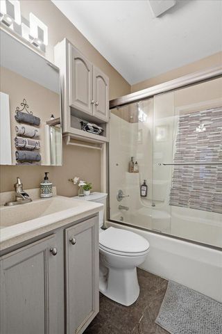 2258 Iris Street, Portage, IN 46368