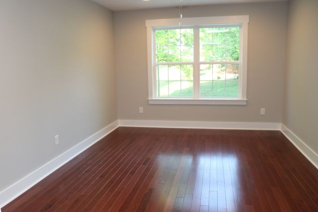 721 Poplar St, Columbia, TN 38401