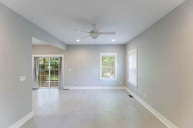 721 Poplar St, Columbia, TN 38401