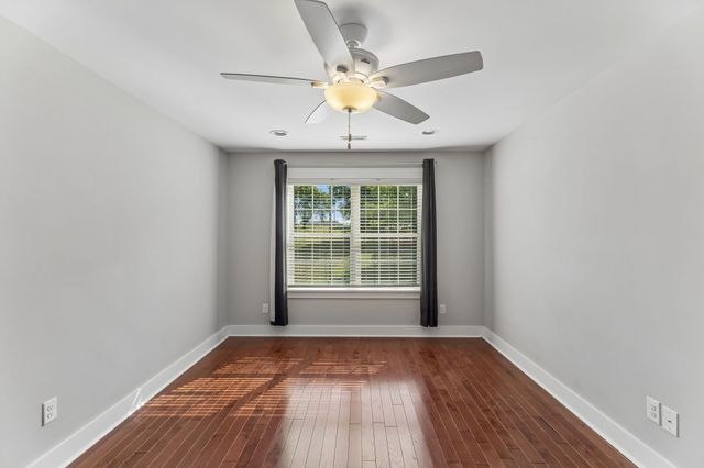 721 Poplar St, Columbia, TN 38401