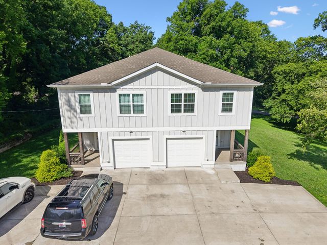 721 Poplar St, Columbia, TN 38401