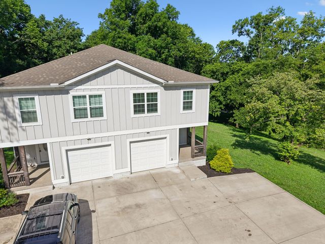 721 Poplar St, Columbia, TN 38401