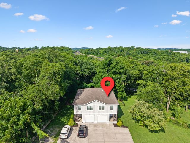 721 Poplar St, Columbia, TN 38401