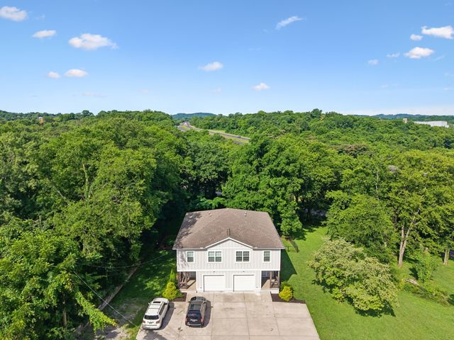 721 Poplar St, Columbia, TN 38401