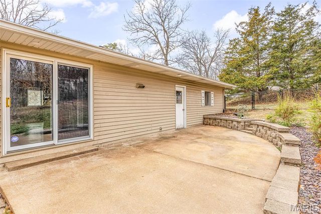4161 Lakeview Drive, Hillsboro, MO 63050