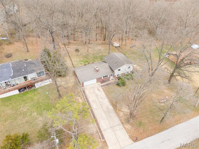 4161 Lakeview Drive, Hillsboro, MO 63050