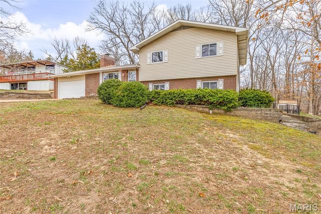 4161 Lakeview Drive, Hillsboro, MO 63050