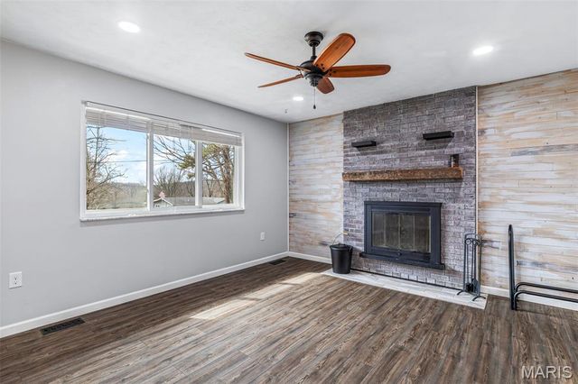 4161 Lakeview Drive, Hillsboro, MO 63050