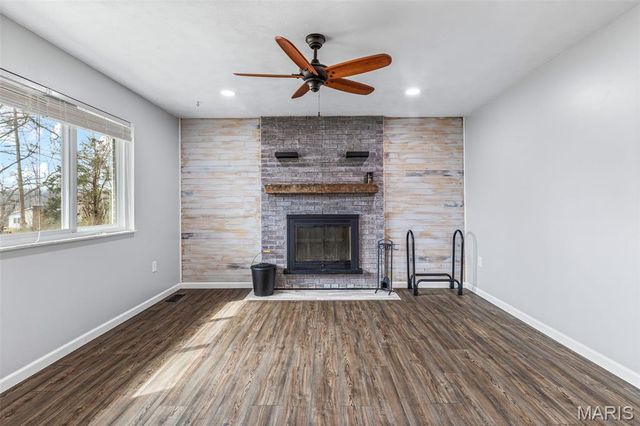 4161 Lakeview Drive, Hillsboro, MO 63050