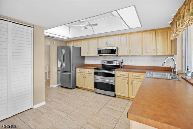 711 Mirror Lakes DR, Lehigh Acres, FL 33974
