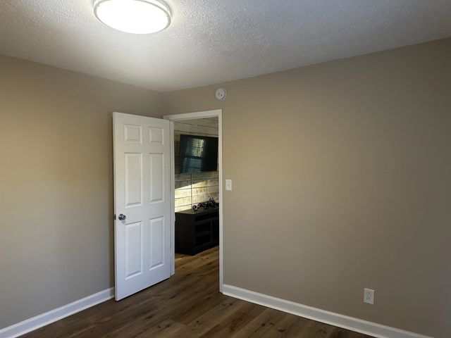 110 CATFISH LN, Crump, TN 38327