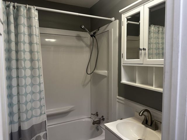 110 CATFISH LN, Crump, TN 38327