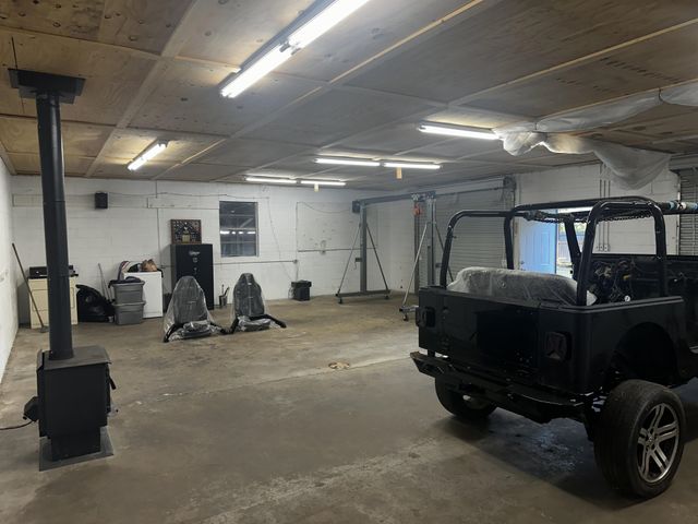 110 CATFISH LN, Crump, TN 38327