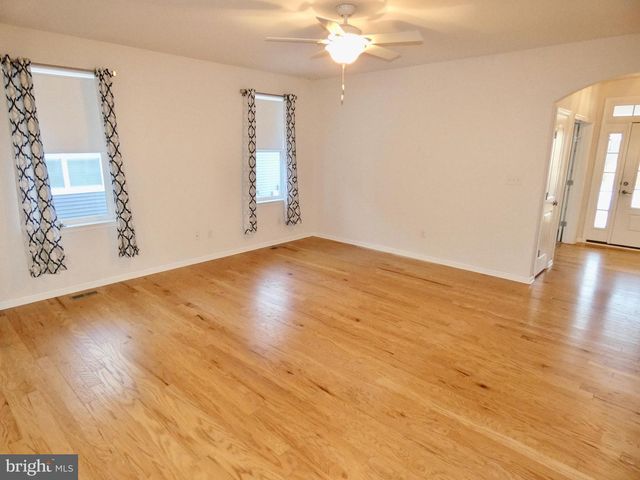 215 MILL POND AVE, Milton, DE 19968