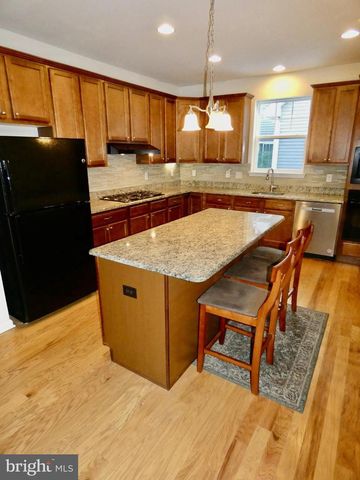 215 MILL POND AVE, Milton, DE 19968