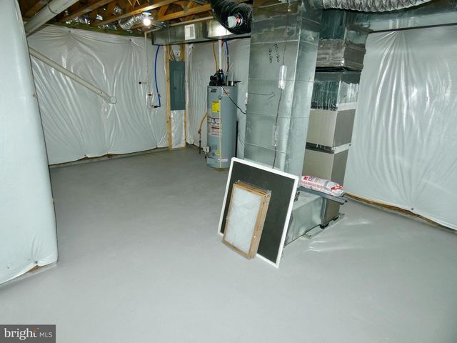 215 MILL POND AVE, Milton, DE 19968