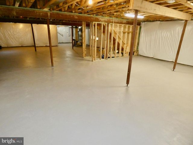 215 MILL POND AVE, Milton, DE 19968