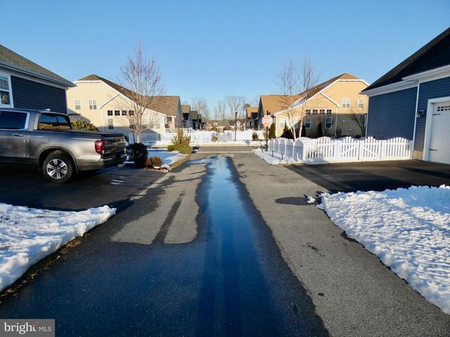 215 MILL POND AVE, Milton, DE 19968