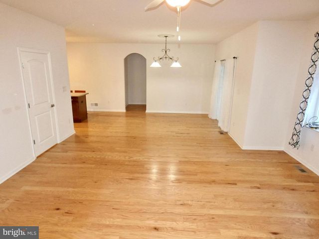 215 MILL POND AVE, Milton, DE 19968