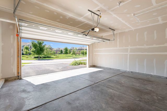 2001 Stuttle Road, Batavia, IL 60510