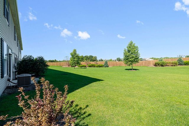 2001 Stuttle Road, Batavia, IL 60510