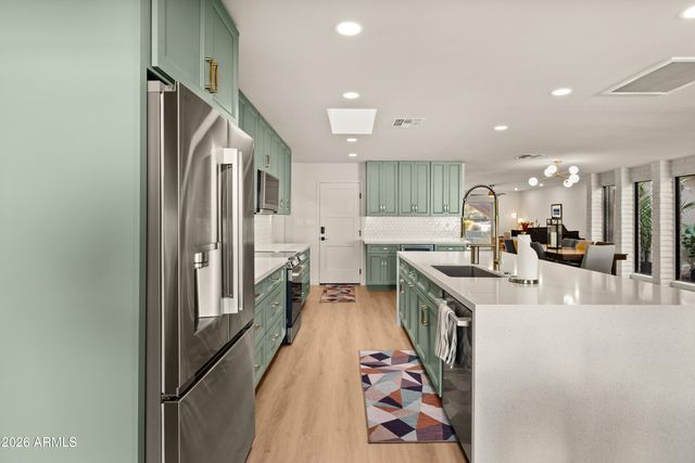 3315 E MALAPAI Drive, Phoenix, AZ 85028