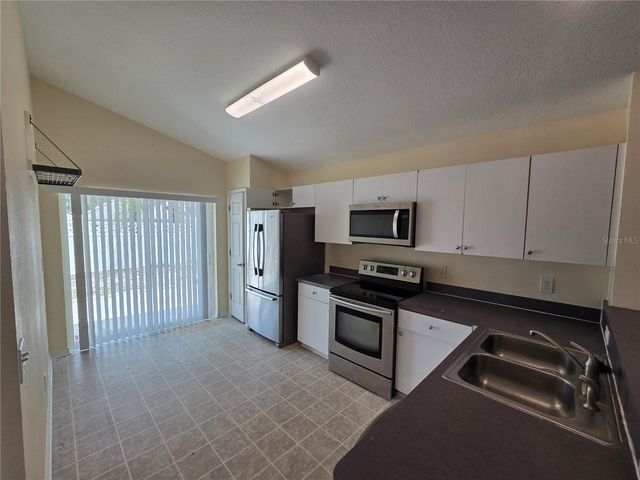 545 SUMMER SAILS DRIVE, Valrico, FL 33594