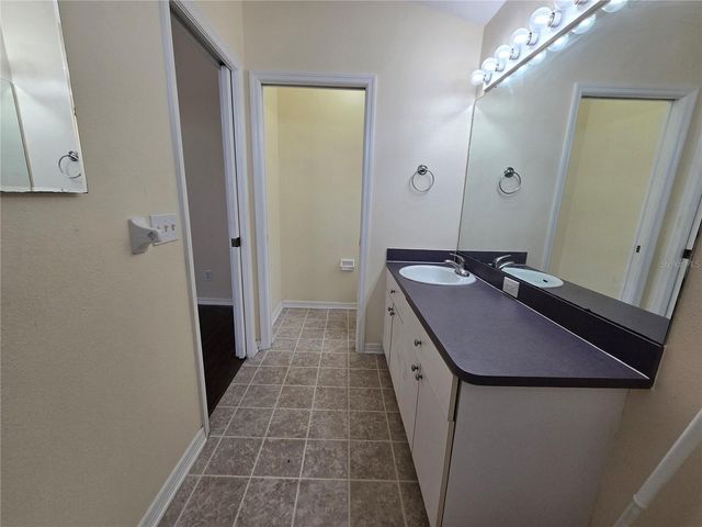 545 SUMMER SAILS DRIVE, Valrico, FL 33594