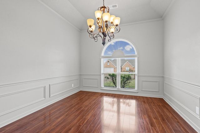 1301 WOLF LAIR DR, Collierville, TN 38017